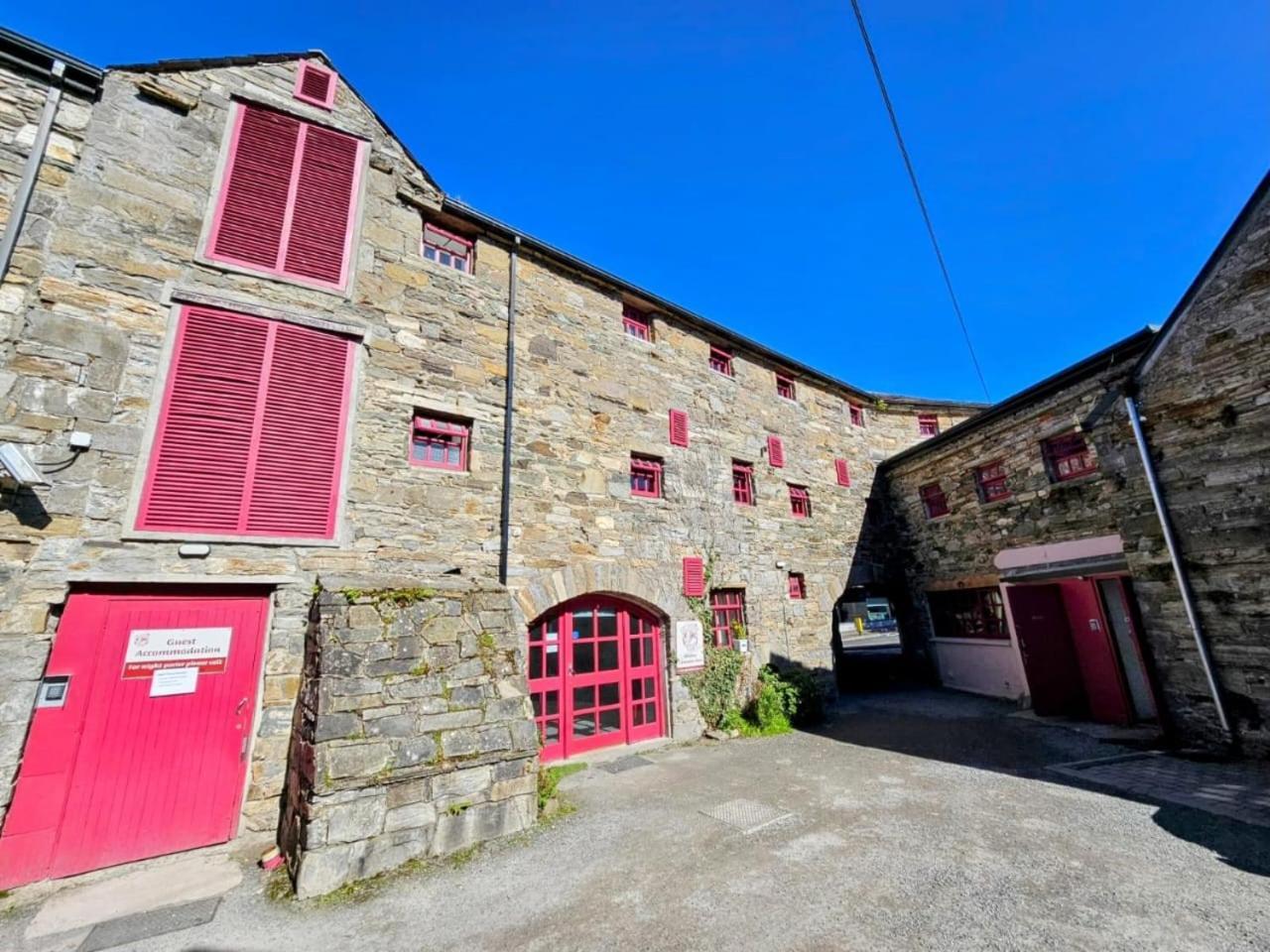 Old Mill Holiday Hostel Γουέστπορτ Εξωτερικό φωτογραφία